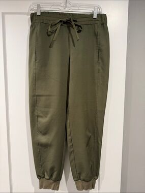 Woman’s Olive Green Drawstring Jogger Pants